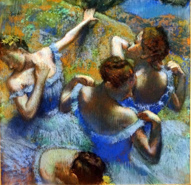 Blue dancers