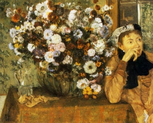 Woman at the vase with flowers